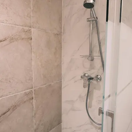 Neuf De 3 Pieces, Au Rez A Apartmán *